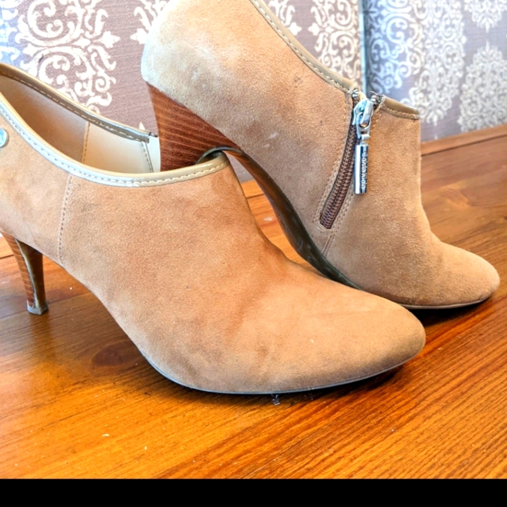 Calvin Klein high heeled booties tan women's‎ 8